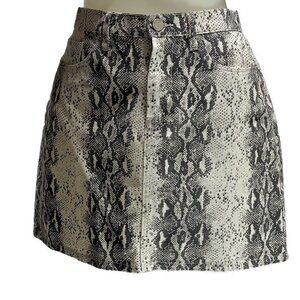 Blank NYC Snake Print Denim Mini Skirt Size 29 Womens Cotton Blend Made In China